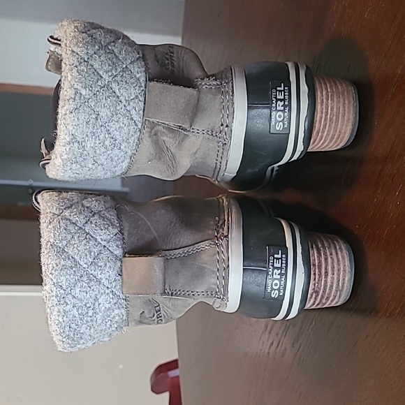 SOREL lace up waterproof Out n About gray boots excellent condition made well EC - Picture 4 of 15